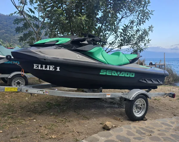 Sea-Doo jet ski Ellie 1 in Santa Cruz La Laguna